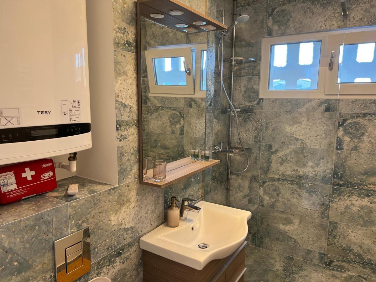 Guesthouse Mili Orsova Ngoại thất bức ảnh